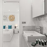 Karat Portofino فيلة