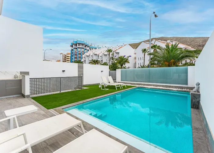 ヴィラ Karat Portofino *